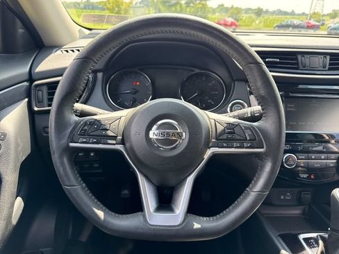 Used 2019 Nissan Rogue SV AWD/4WD image 20