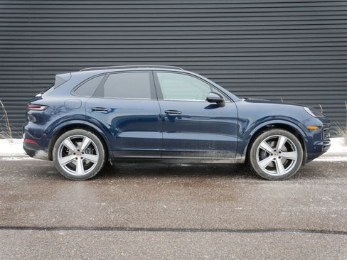 New 2026 Porsche Cayenne image 24