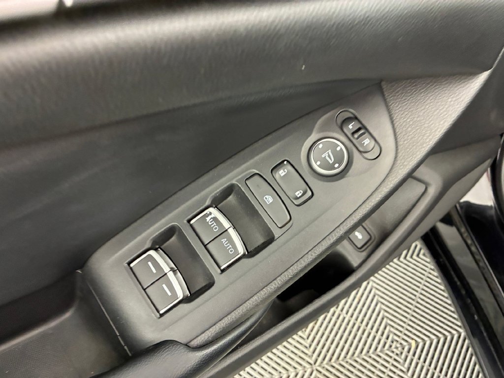 Used 2018 Honda Accord Sport image 15