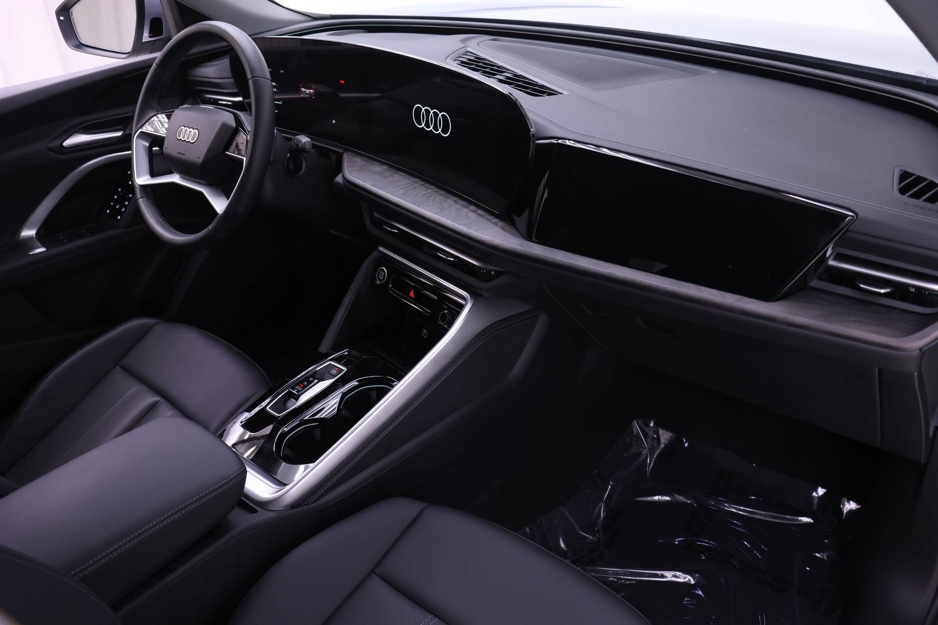 Certified 2025 Audi Q5 Premium AWD/4WD image 22