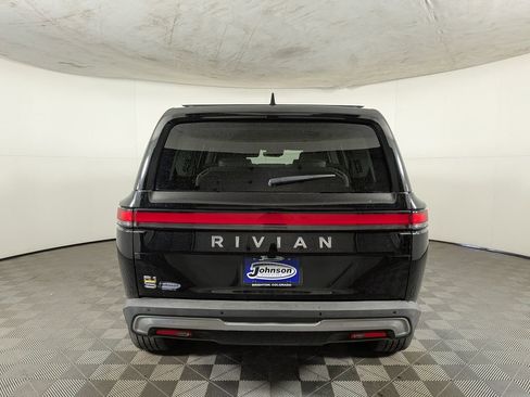 Used 2023 Rivian R1S Adventure image 8