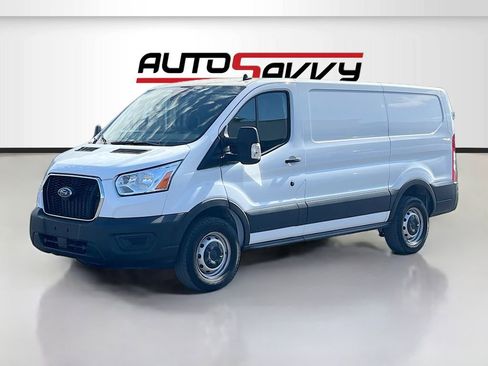 Used 2025 Ford Transit 150 Low Roof RWD image 3