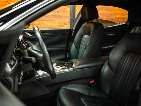 Used 2015 Maserati Ghibli RWD image 9