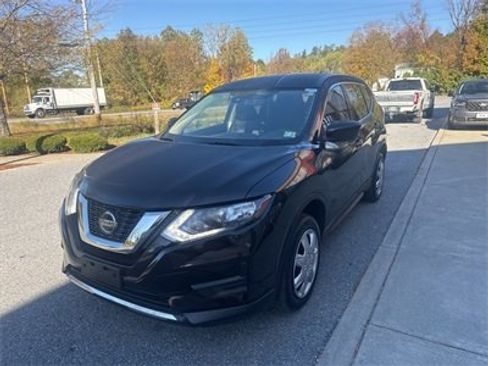 Used 2019 Nissan Rogue S image 38