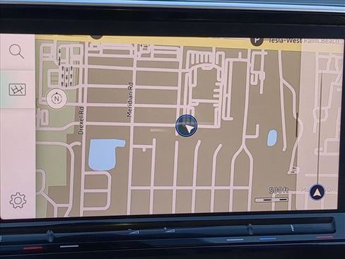 Used 2024 Volkswagen Atlas SEL Premium R-Line image 13