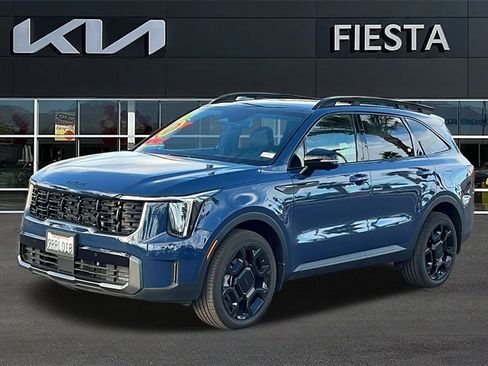 Certified 2025 Kia Sorento SX Prestige image 2