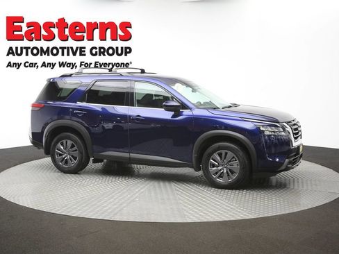 Used 2023 Nissan Pathfinder SV AWD/4WD image 50