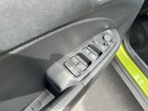 Used 2024 Hyundai Venue SEL FWD image 13
