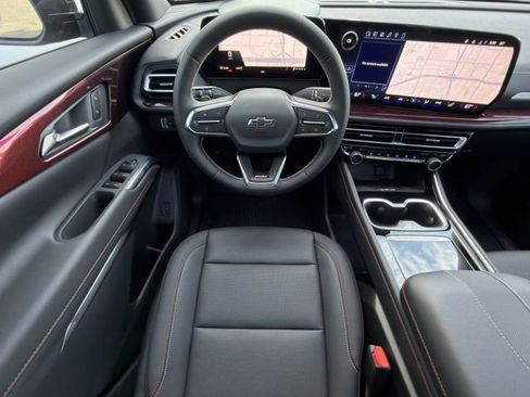 New 2026 Chevrolet Traverse Z71 image 13