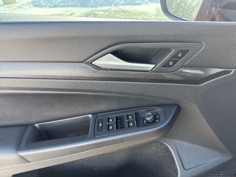 Used 2023 Volkswagen Golf R image 14