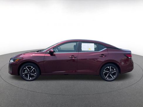 Used 2025 Nissan Sentra SV FWD image 9