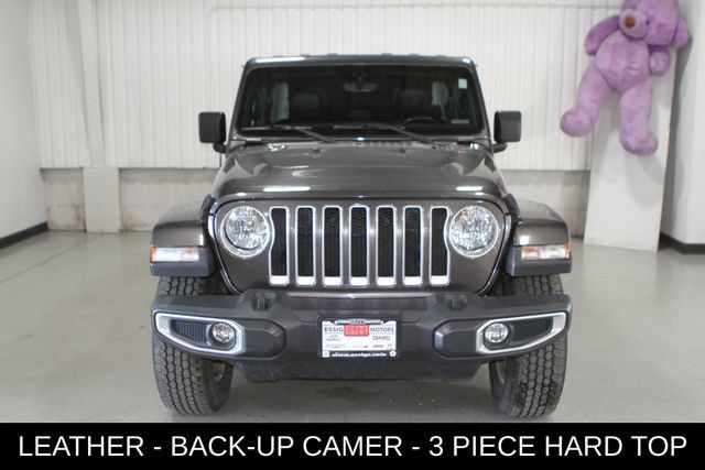 Used 2018 Jeep Wrangler Unlimited Sahara AWD/4WD image 2