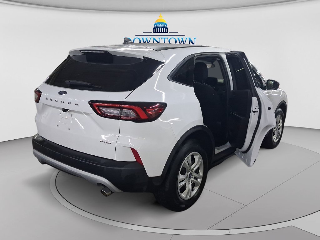 Used 2023 Ford Escape AWD image 26