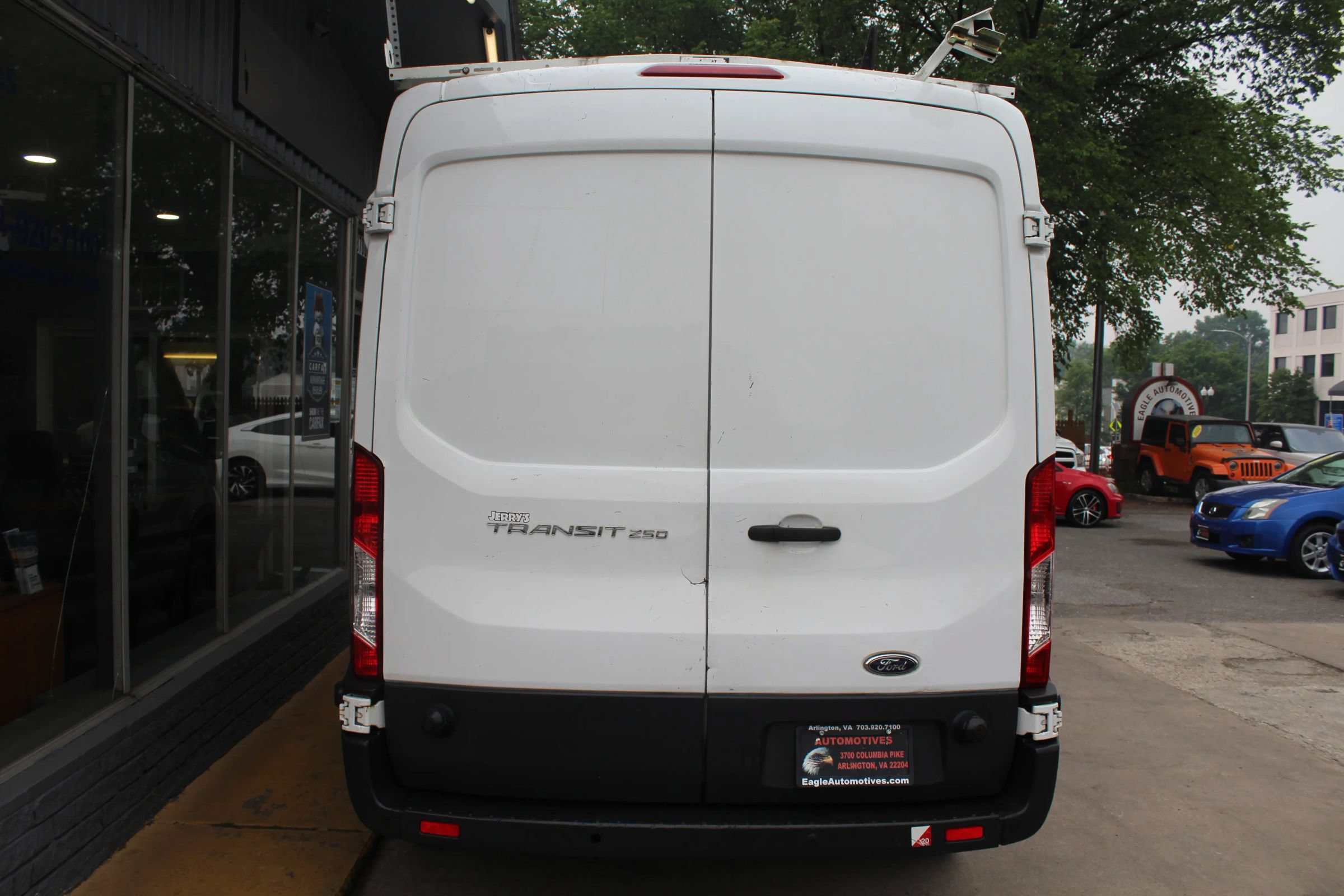 Used 2015 Ford Transit 250 148 Medium Roof w/ Interior Upgrade Package RWD image 4