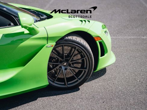 Used 2025 McLaren 750S Spider image 17