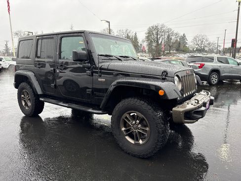 Used 2017 Jeep Wrangler 75th Anniversary image 8