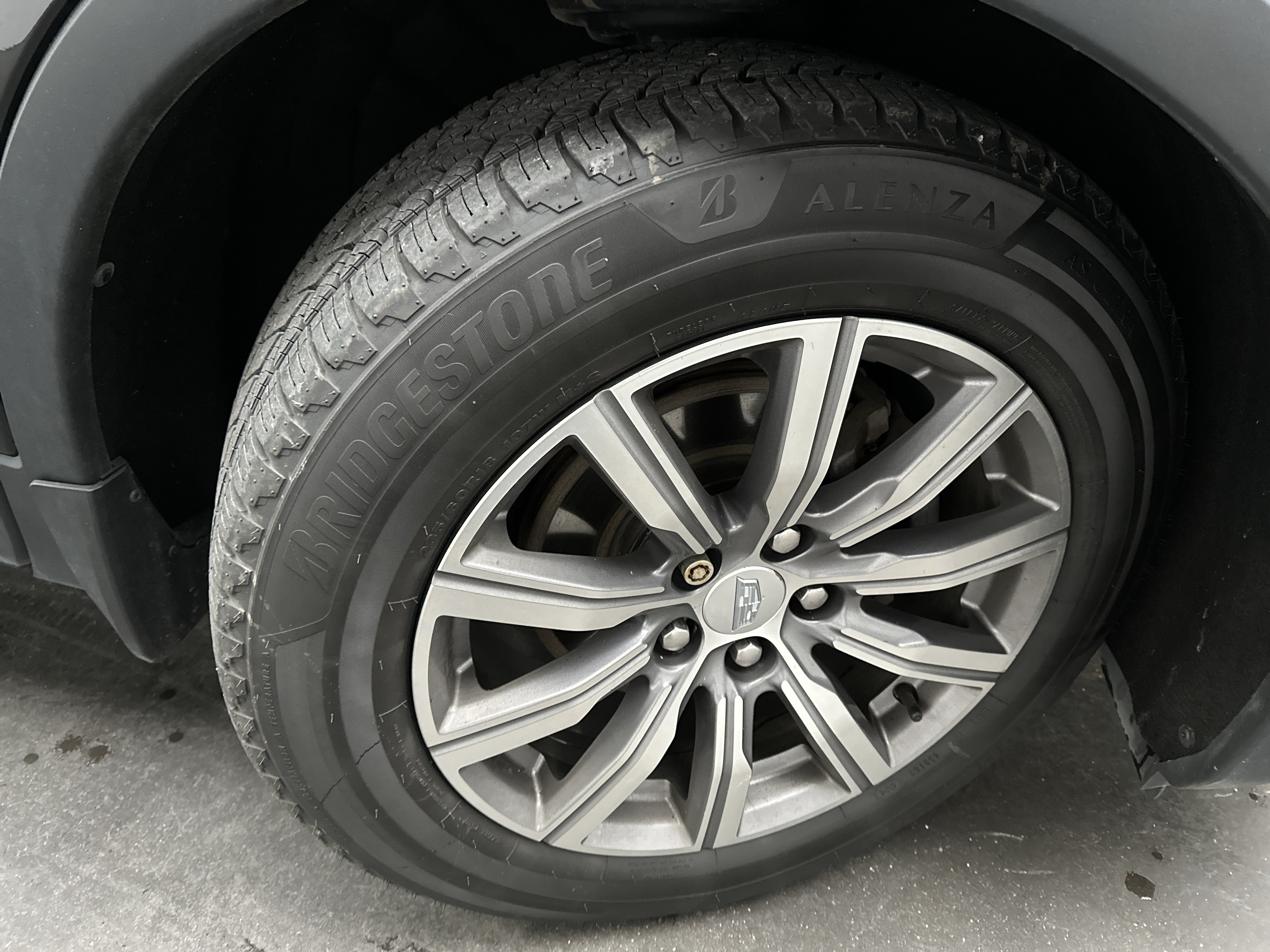 Used 2023 Cadillac XT4 Sport w/ Sun And Sound Package AWD/4WD image 12