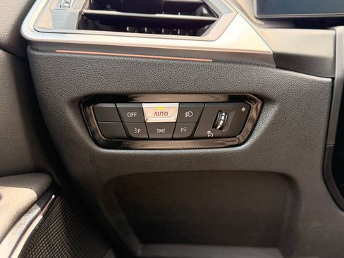 Used 2023 BMW 330i Sedan w/ M Sport Package RWD image 23
