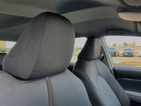 Certified 2019 Toyota Camry LE FWD image 18