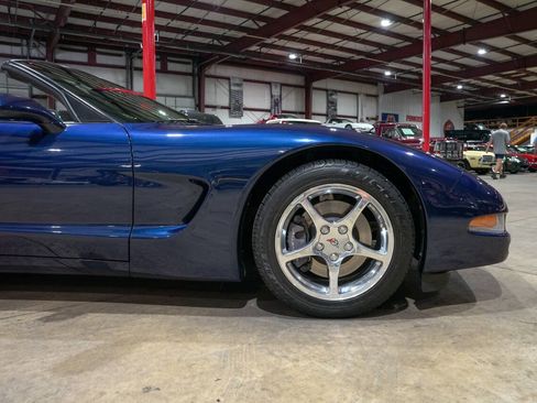 Used 2000 Chevrolet Corvette Convertible w/ Memory Pkg RWD image 11