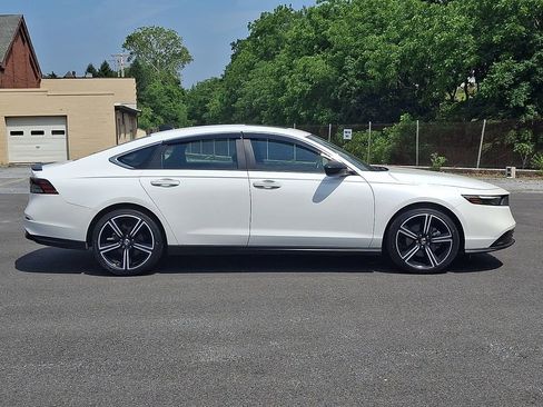 Used 2023 Honda Accord Sport image 7