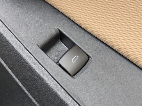 New 2026 Chevrolet Equinox ACTIV w/ Convenience Package III image 33