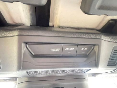 Used 2025 Jeep Wrangler Unlimited Sahara w/ Safety Group AWD/4WD image 27