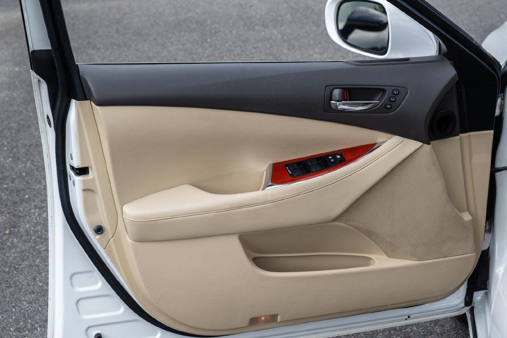 Used 2011 Lexus ES 350 w/ Preferred Accessory Package FWD image 13