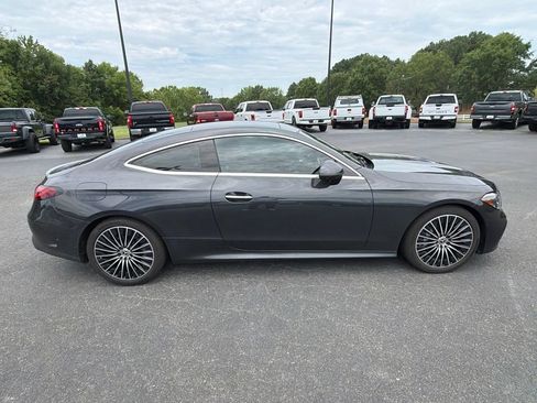 Used 2024 Mercedes-Benz CLE 300 4MATIC Coupe image 11