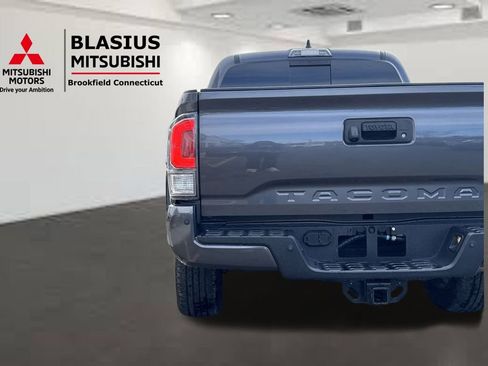 Used 2021 Toyota Tacoma TRD Sport w/ Technology Package image 27