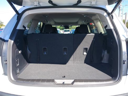 Certified 2025 Subaru Ascent Touring image 9