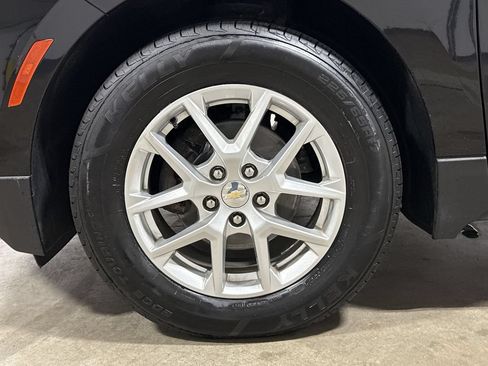 Used 2023 Chevrolet Equinox LT FWD image 27