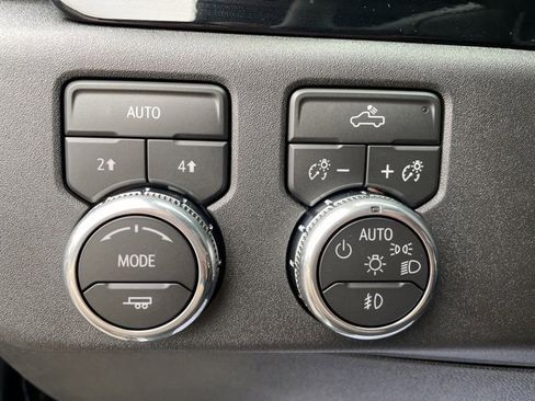 New 2026 GMC Sierra 1500 Elevation image 17