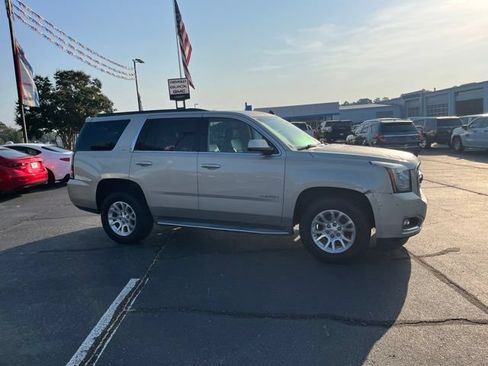 Used 2015 GMC Yukon SLT w/ Open Road Package RWD image 2