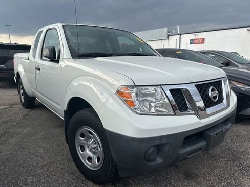 Used 2018 Nissan Frontier S w/ Work Truck Package image 10