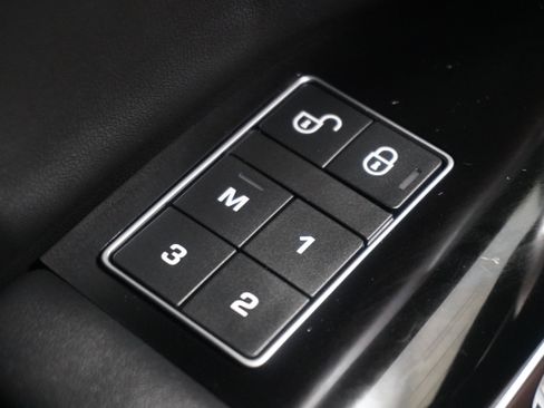 Used 2020 Land Rover Range Rover Sport Autobiography image 16