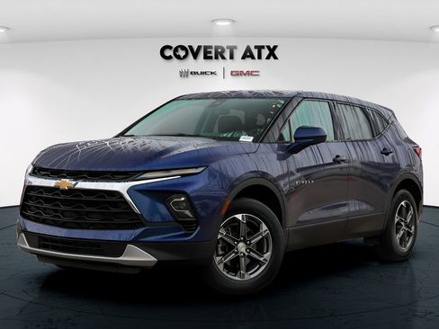 Certified 2023 Chevrolet Blazer LT w/ Driver Confidence Package image 2