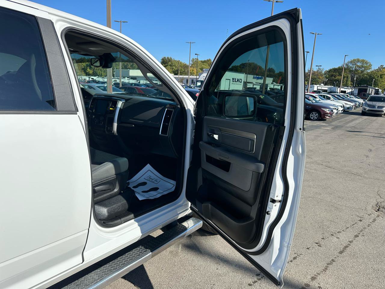 Used 2017 RAM 1500 Big Horn AWD/4WD image 8