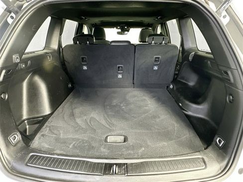 Used 2023 Jeep Grand Cherokee Altitude image 31