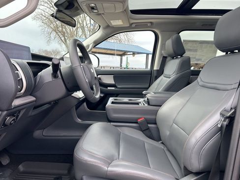 New 2025 Ford Expedition Active AWD/4WD image 12