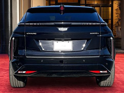 New 2026 Cadillac Lyriq Luxury w/ LPO, Floor Liner Package AWD/4WD image 5