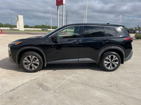 Certified 2021 Nissan Rogue SV FWD image 4