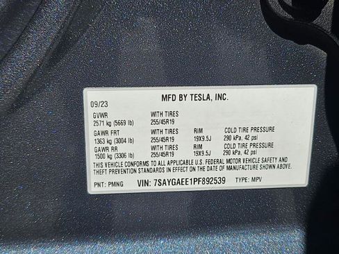 Used 2023 Tesla Model Y Long Range AWD/4WD image 36