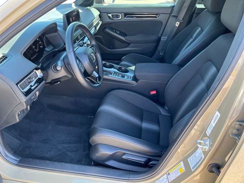 Certified 2025 Honda Civic Sport image 9