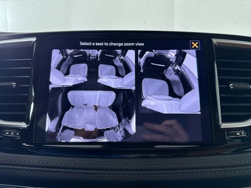 New 2026 Chrysler Pacifica Pinnacle image 11