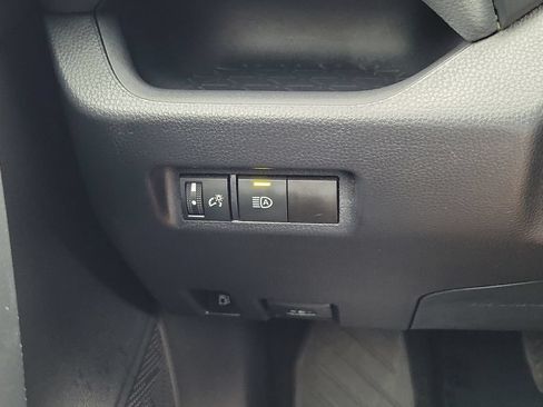 Used 2025 Toyota RAV4 LE AWD/4WD image 21