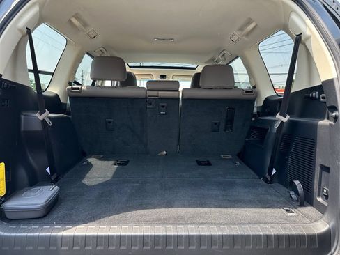 Used 2023 Lexus GX 460 Premium w/ Premium Package AWD/4WD image 17