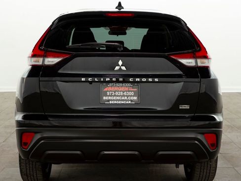 Used 2024 Mitsubishi Eclipse Cross LE image 11