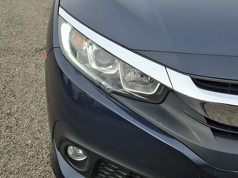 Used 2017 Honda Civic EX-L image 9