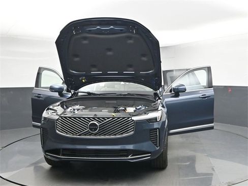 New 2026 Volvo XC90 T8 Ultra w/ Protection Package Premier image 53